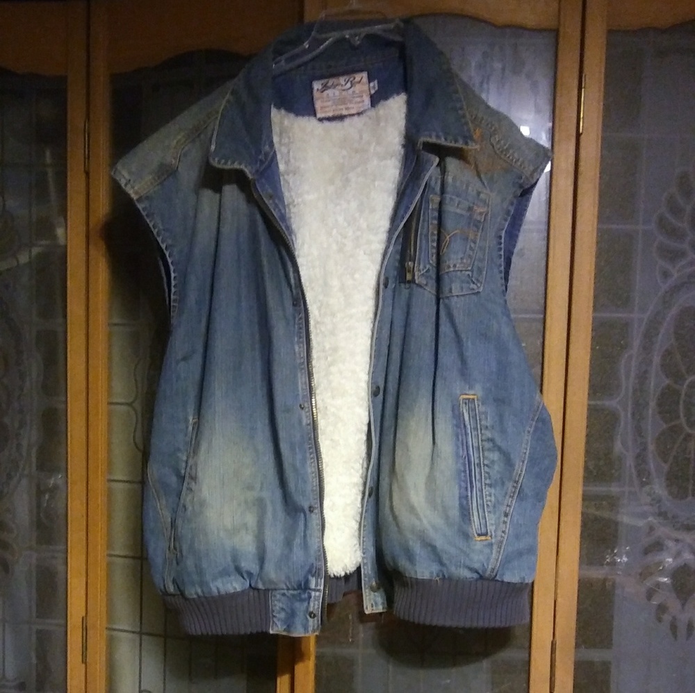 DENIM SHERPA VEST..SIZE 3X